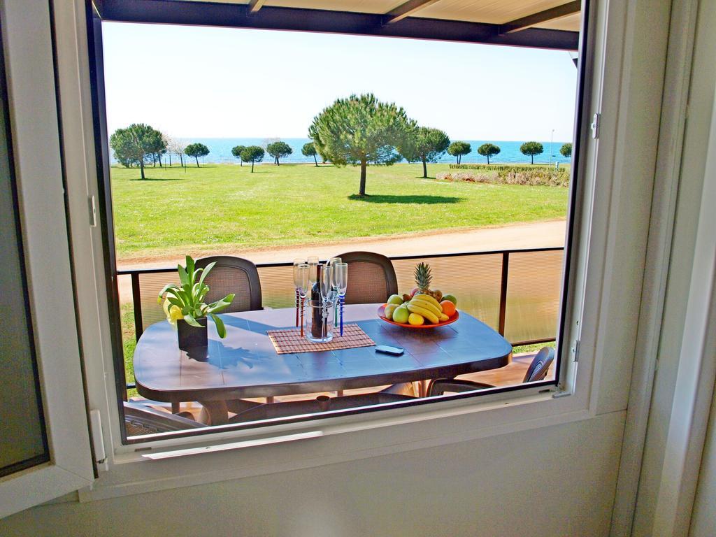 Camping Adria Mobile Home Park أوماغ الغرفة الصورة